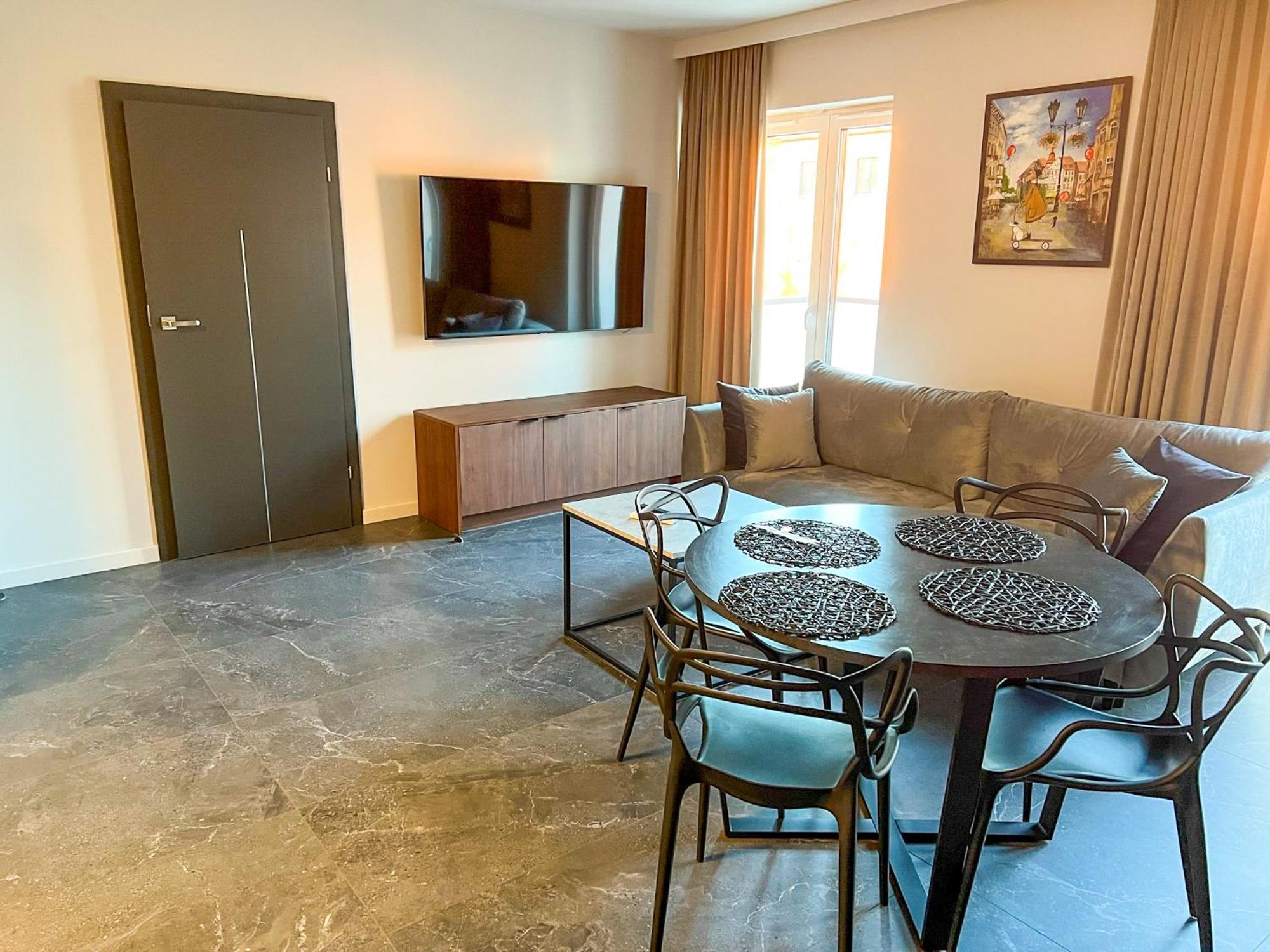 Apartamenty Centrum Park Twardowskiego 4 เจโลนากูรา ภายนอก รูปภาพ