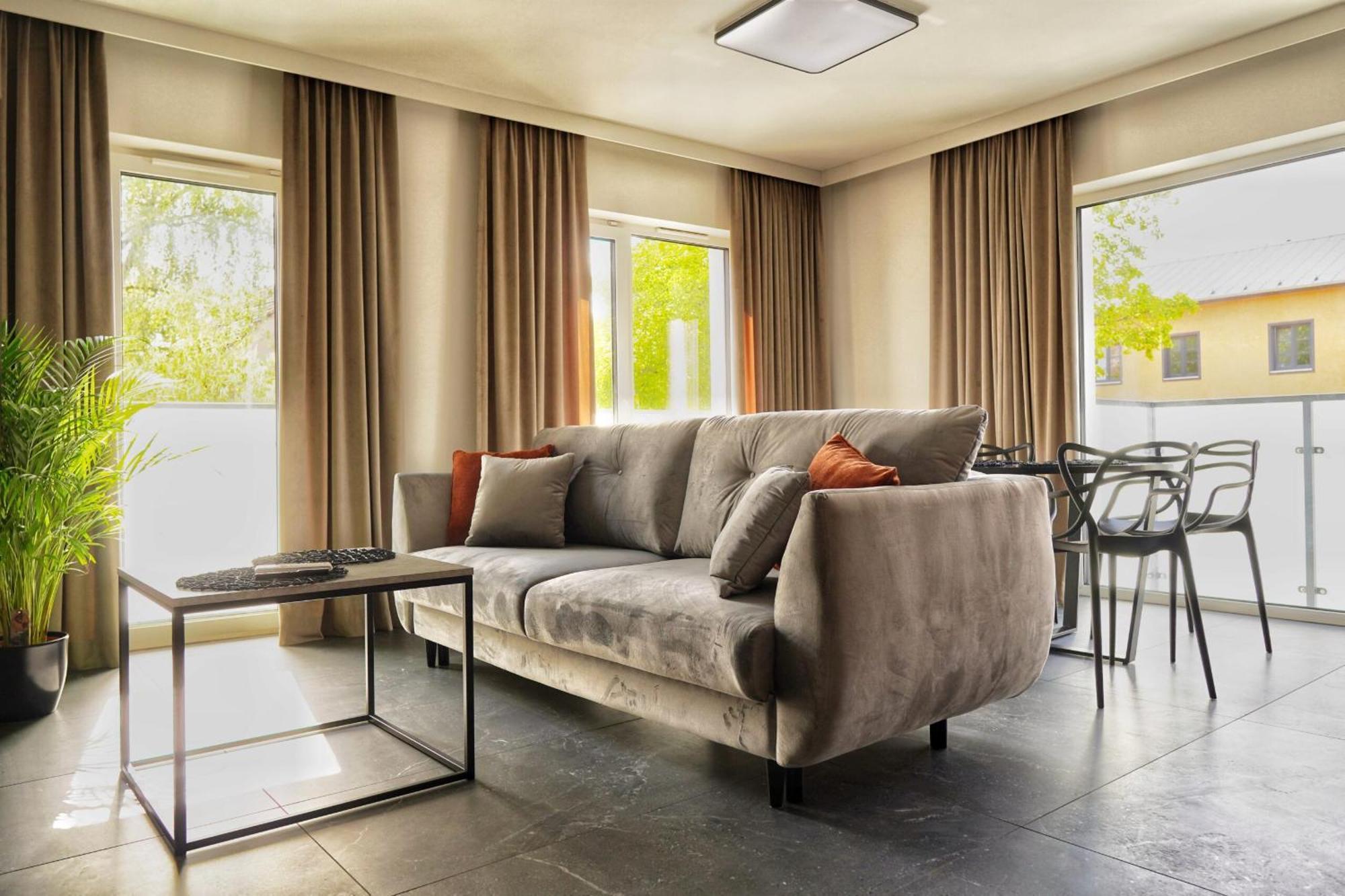 Apartamenty Centrum Park Twardowskiego 4 เจโลนากูรา ภายนอก รูปภาพ