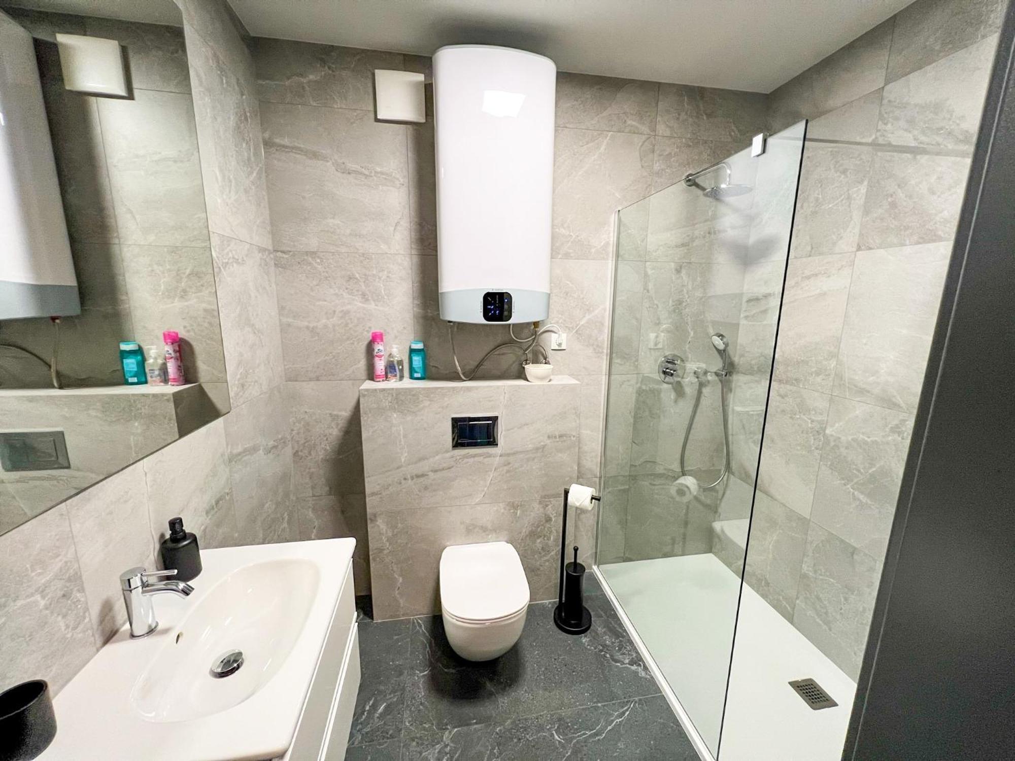 Apartamenty Centrum Park Twardowskiego 4 เจโลนากูรา ภายนอก รูปภาพ