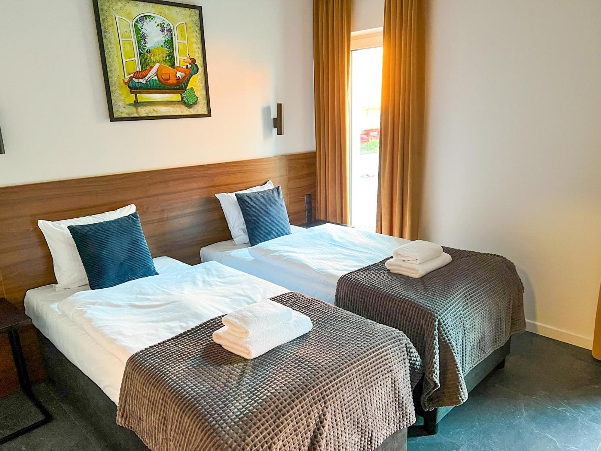 Apartamenty Centrum Park Twardowskiego 4 เจโลนากูรา ภายนอก รูปภาพ