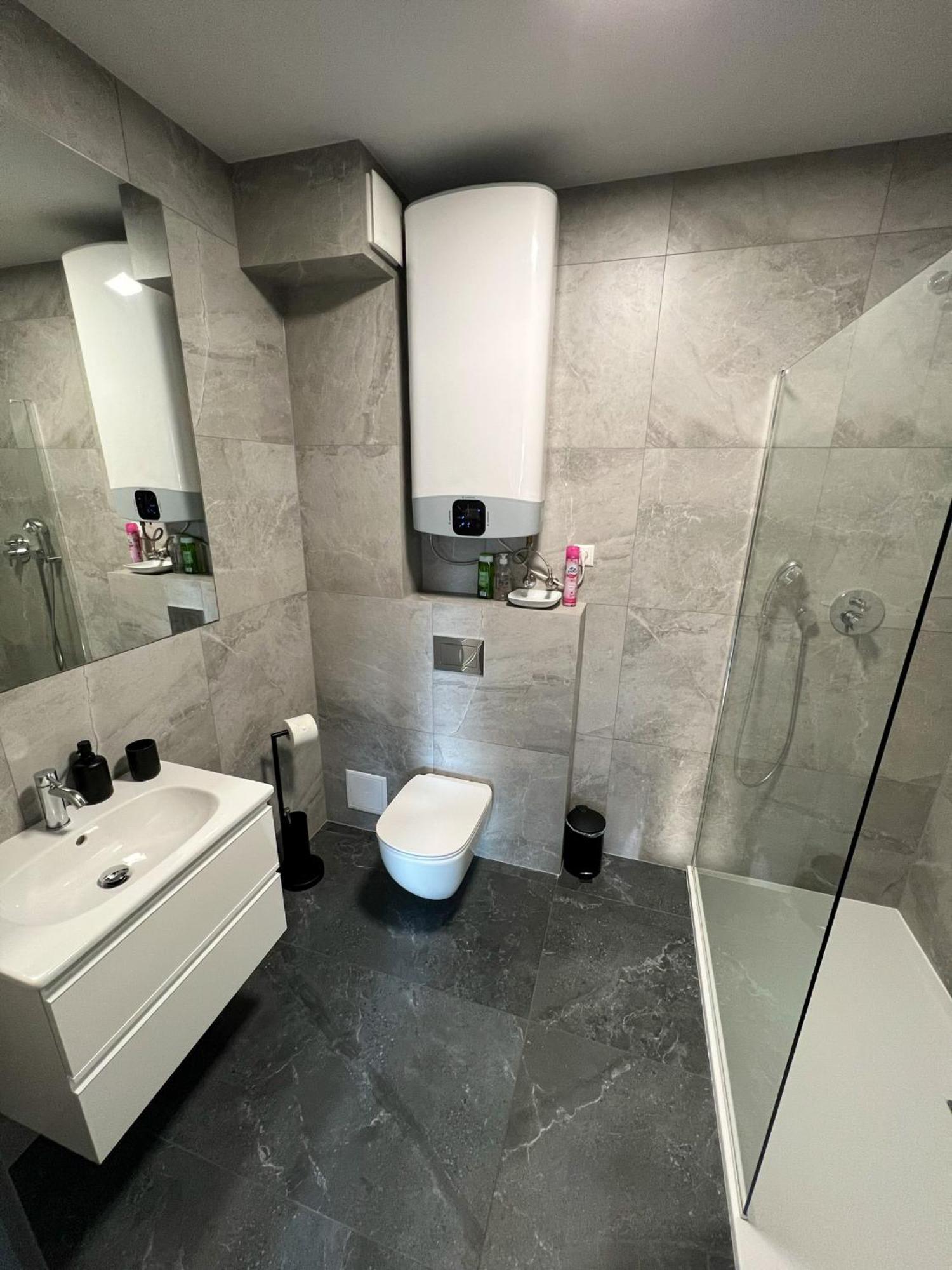 Apartamenty Centrum Park Twardowskiego 4 เจโลนากูรา ภายนอก รูปภาพ