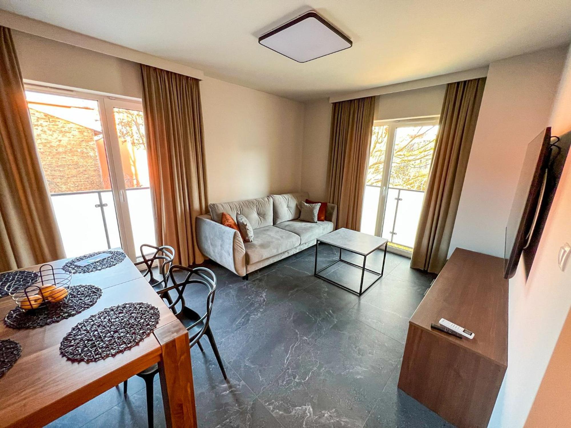 Apartamenty Centrum Park Twardowskiego 4 เจโลนากูรา ภายนอก รูปภาพ